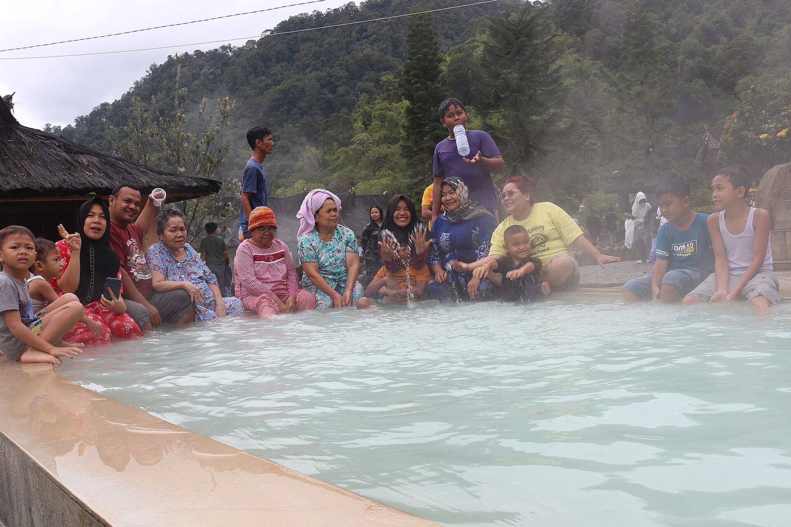 Air Panas Semangat Gunung & Lau Sidebuk-debuk